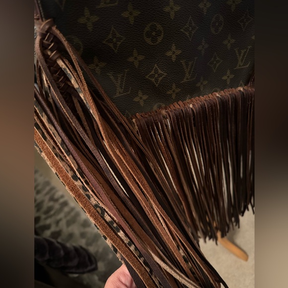 Repurposed Louis Vuitton Crossbody - Picture 5 of 6